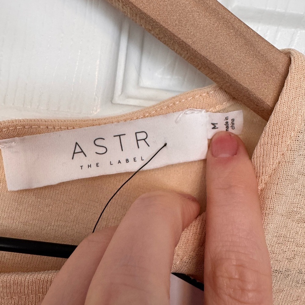 ASTR The Label Ruched Long Sleeve Top - Cream - Picture 4 of 8